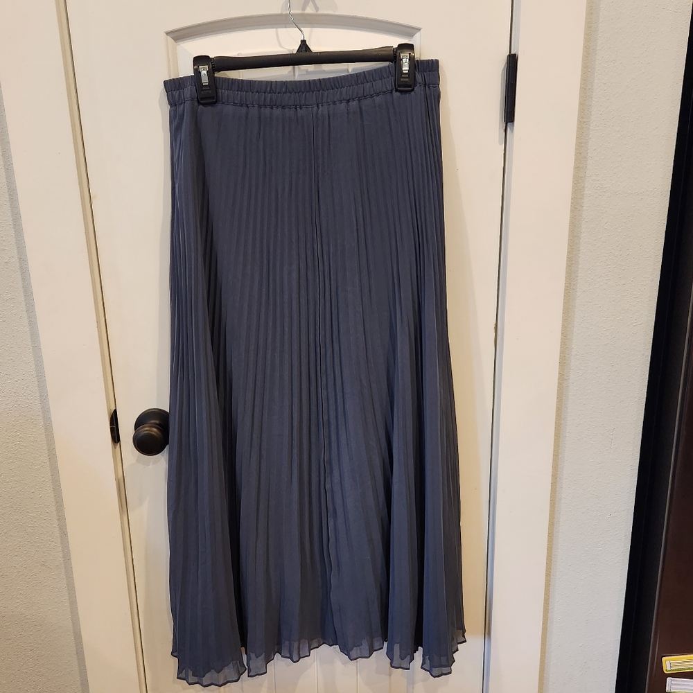 Loft Dust Blue Pleated Maxi Skirt Medium